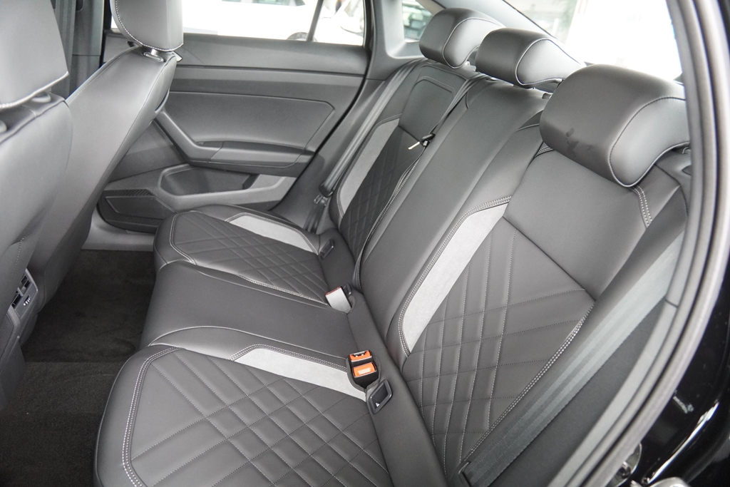 VIRTUS 1.4 250 TSI EXCLUSIVE AUTOMÁTICO8