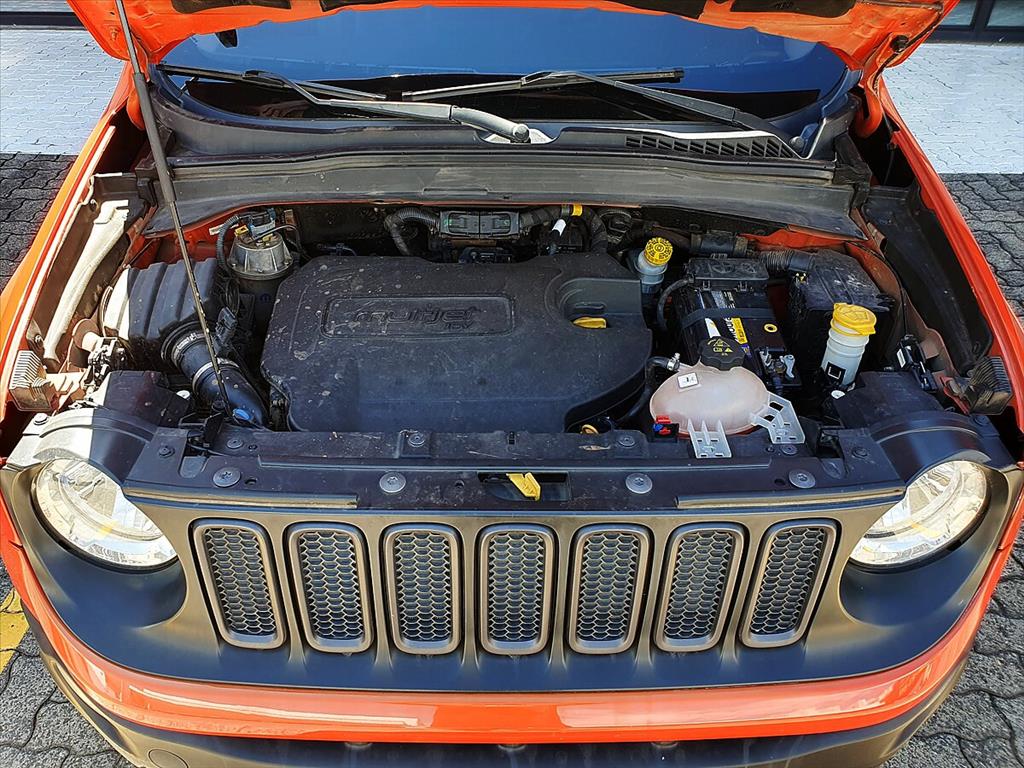 Jeep Renegade - 2.0 16V TURBO DIESEL TRAILHAWK 4P 4X4 AUTOMÁTICO
