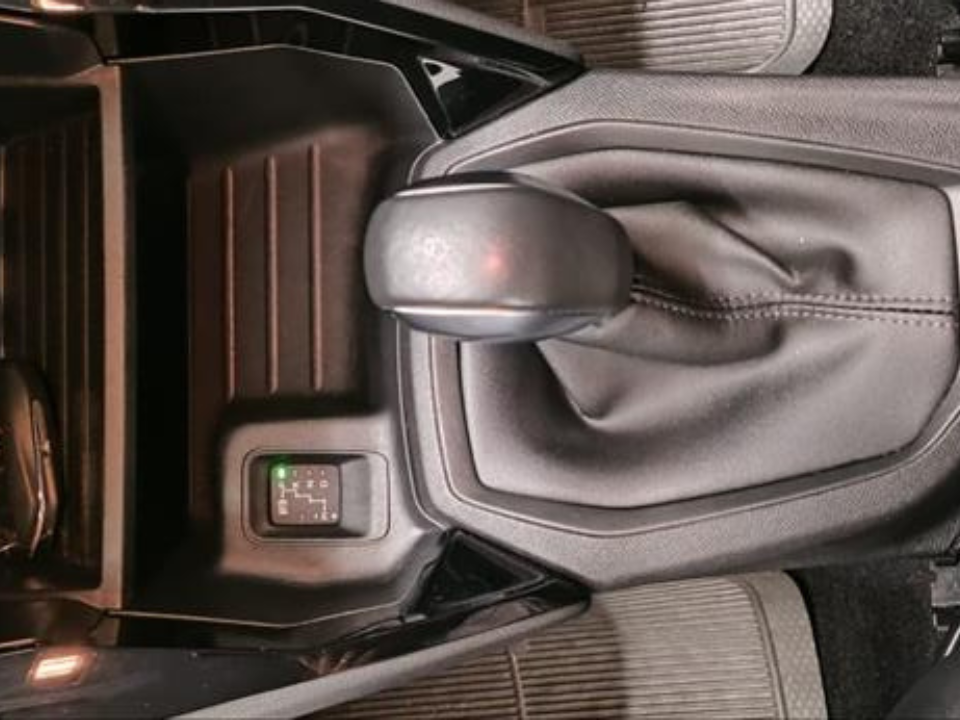 208 1.6 16V FLEX ALLURE AT612