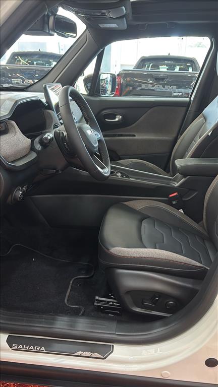 RENEGADE 1.3 T270 TURBO MHEV SAHARA AT63