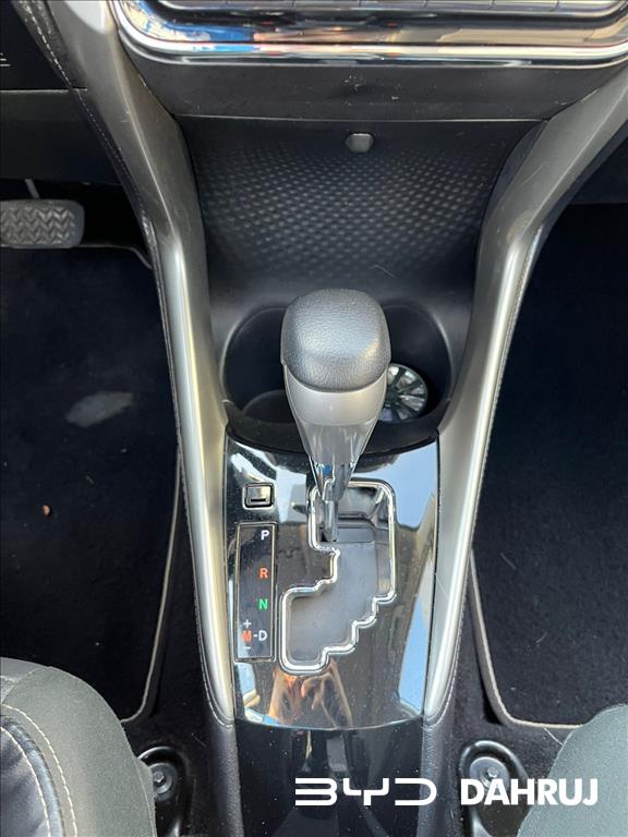 YARIS 1.5 16V FLEX SEDAN XLS MULTIDRIVE6