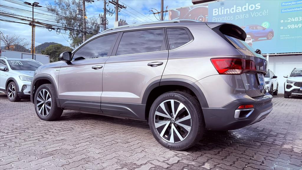 TAOS 1.4 250 TSI TOTAL FLEX HIGHLINE AUTOMÁTICO2