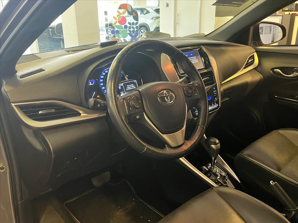 YARIS 1.5 16V FLEX XLS CONNECT MULTIDRIVE10