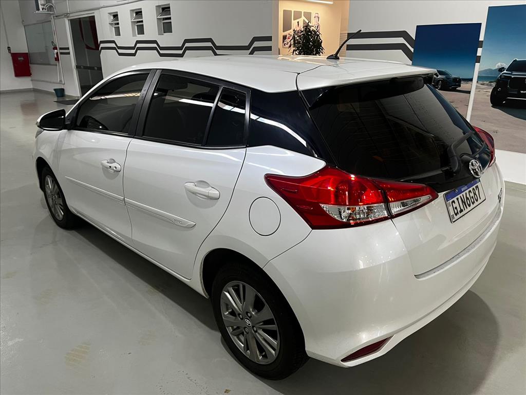 YARIS 1.5 16V FLEX XL PLUS CONNECT MULTIDRIVE3