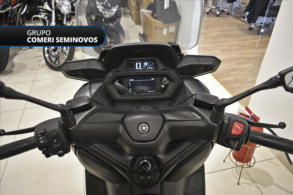 XMAX 250 CONNECTED ABS5