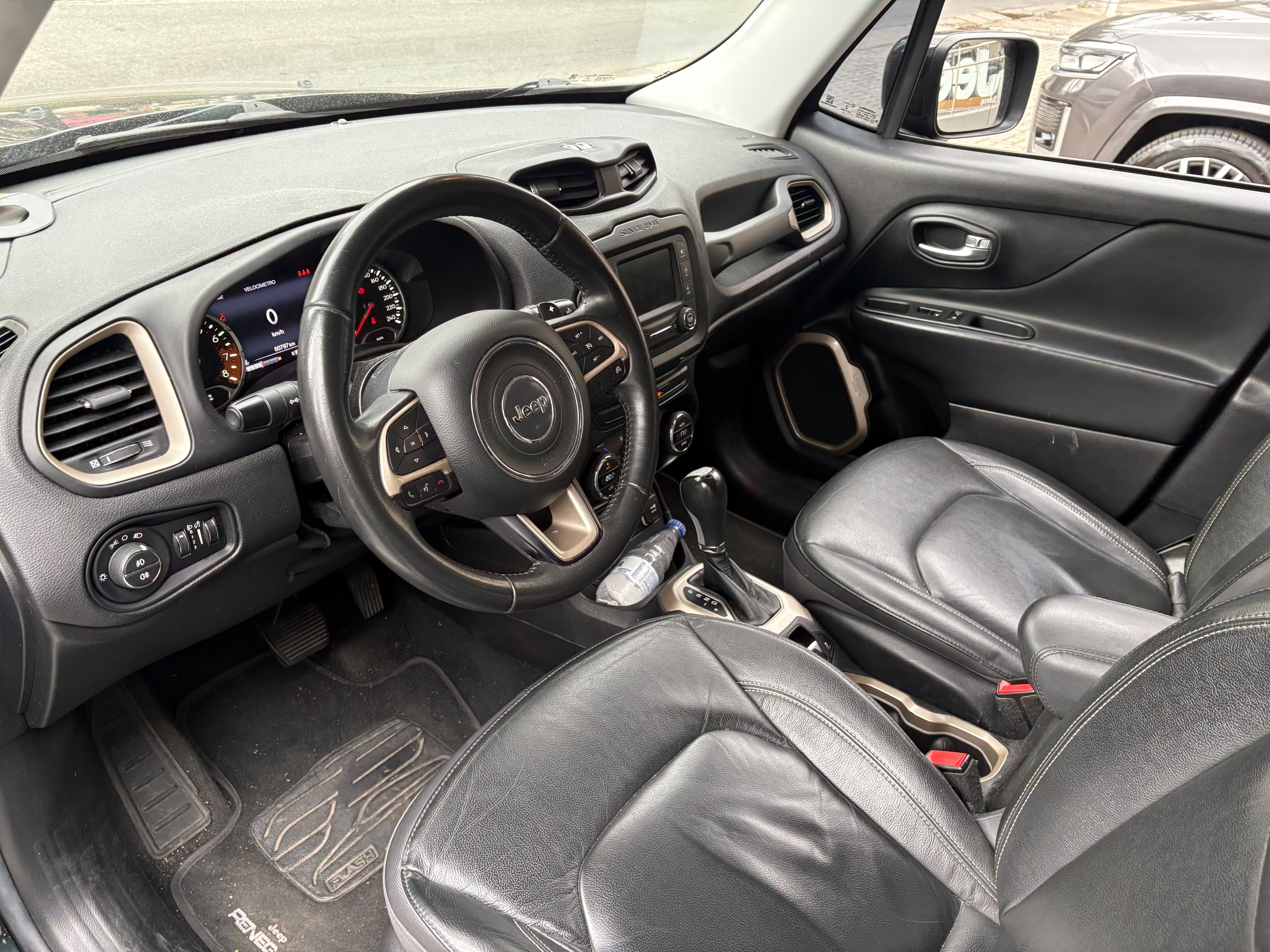 RENEGADE 1.8 16V FLEX LONGITUDE 4P AUTOMÁTICO18