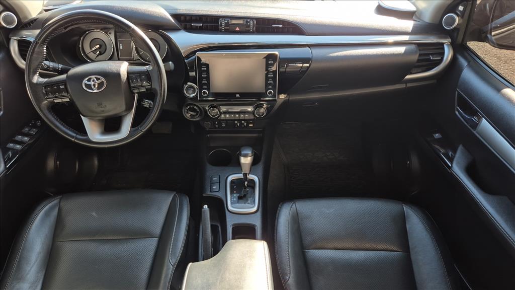 HILUX 2.8 D-4D TURBO DIESEL CD SRX 4X4 AUTOMÁTICO4