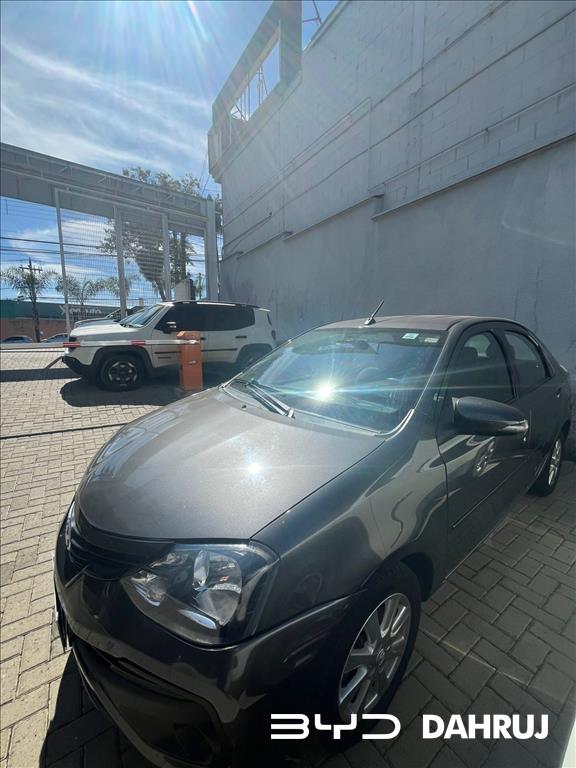 ETIOS 1.5 X PLUS SEDAN 16V FLEX 4P AUTOMÁTICO