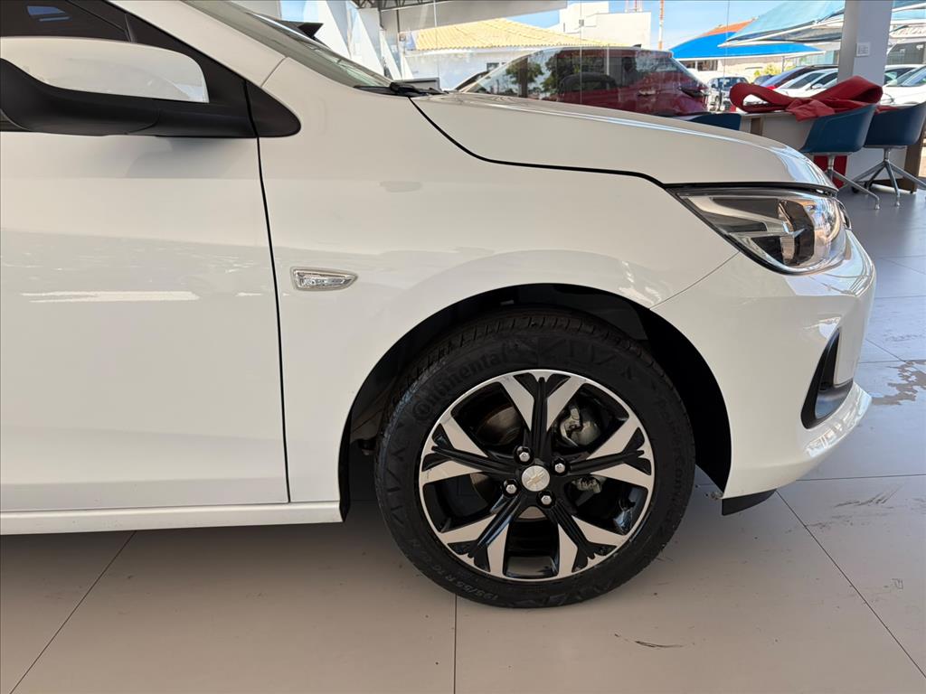 ONIX PLUS 1.0 TURBO FLEX LTZ AUTOMÁTICO4