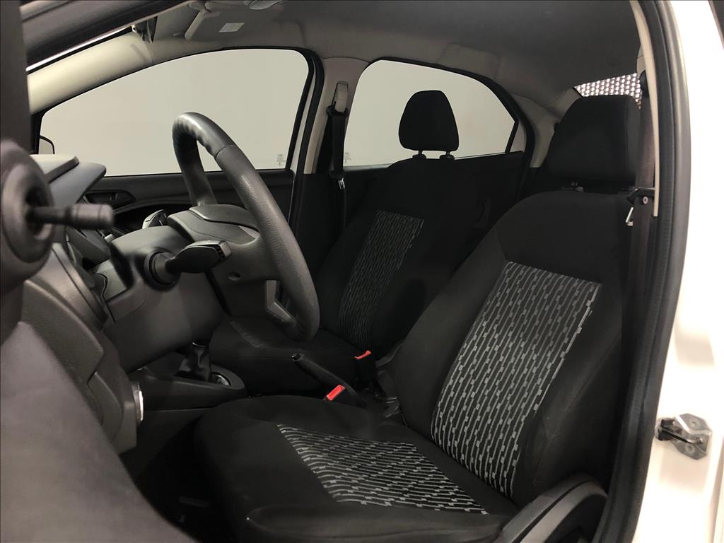 KA 1.0 TI-VCT FLEX SE SEDAN MANUAL