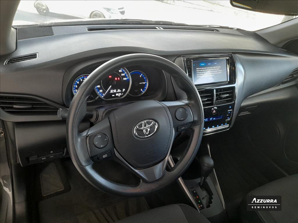 YARIS 1.5 16V FLEX SEDAN XL LIVE MULTIDRIVE7