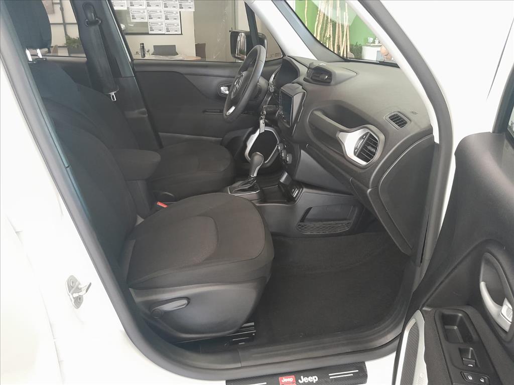 RENEGADE 1.8 16V FLEX STD 4P AUTOMÁTICO9