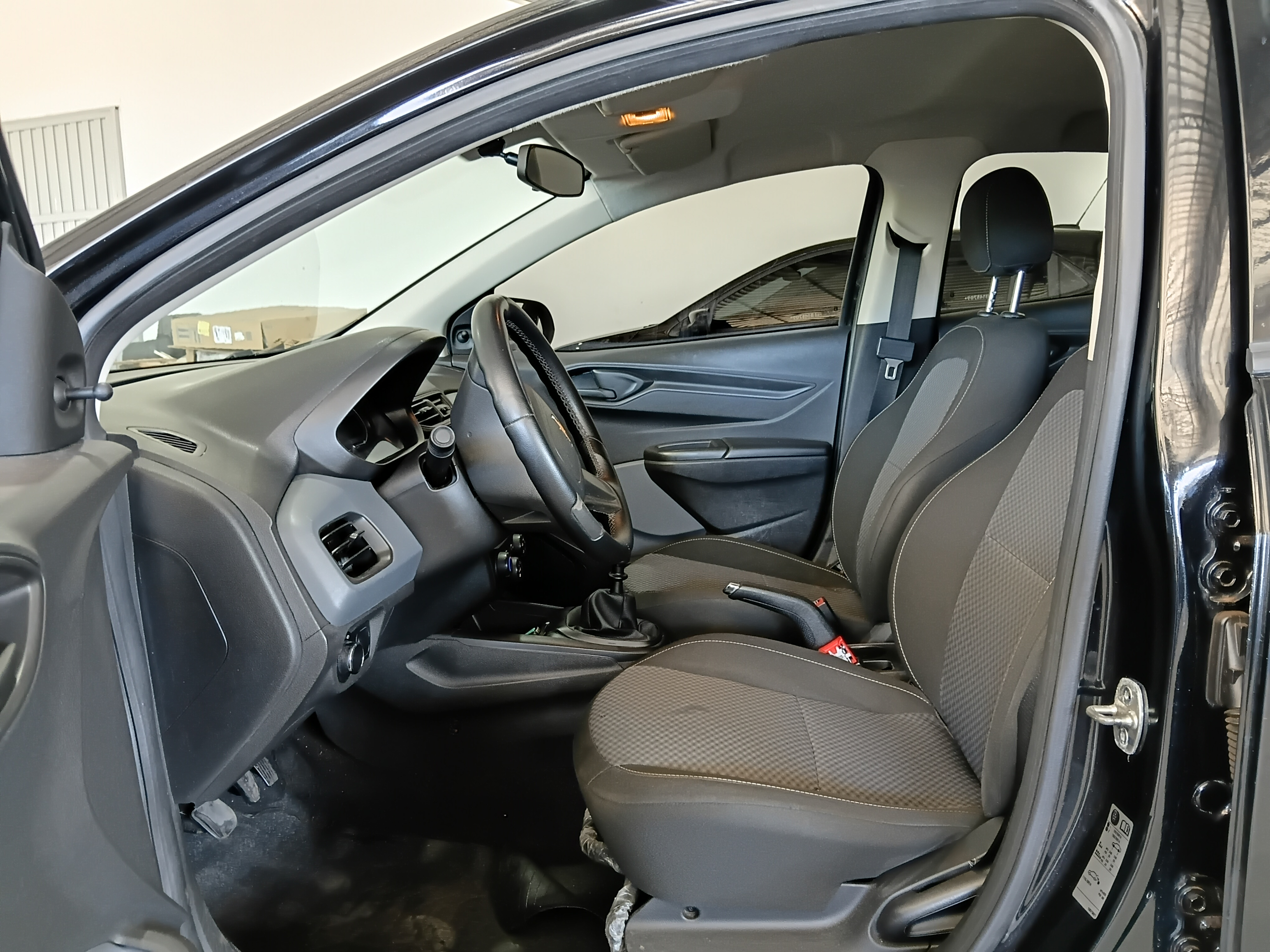 GM - Chevrolet-ONIX-1.0 MPFI JOY 8V FLEX 4P MANUAL