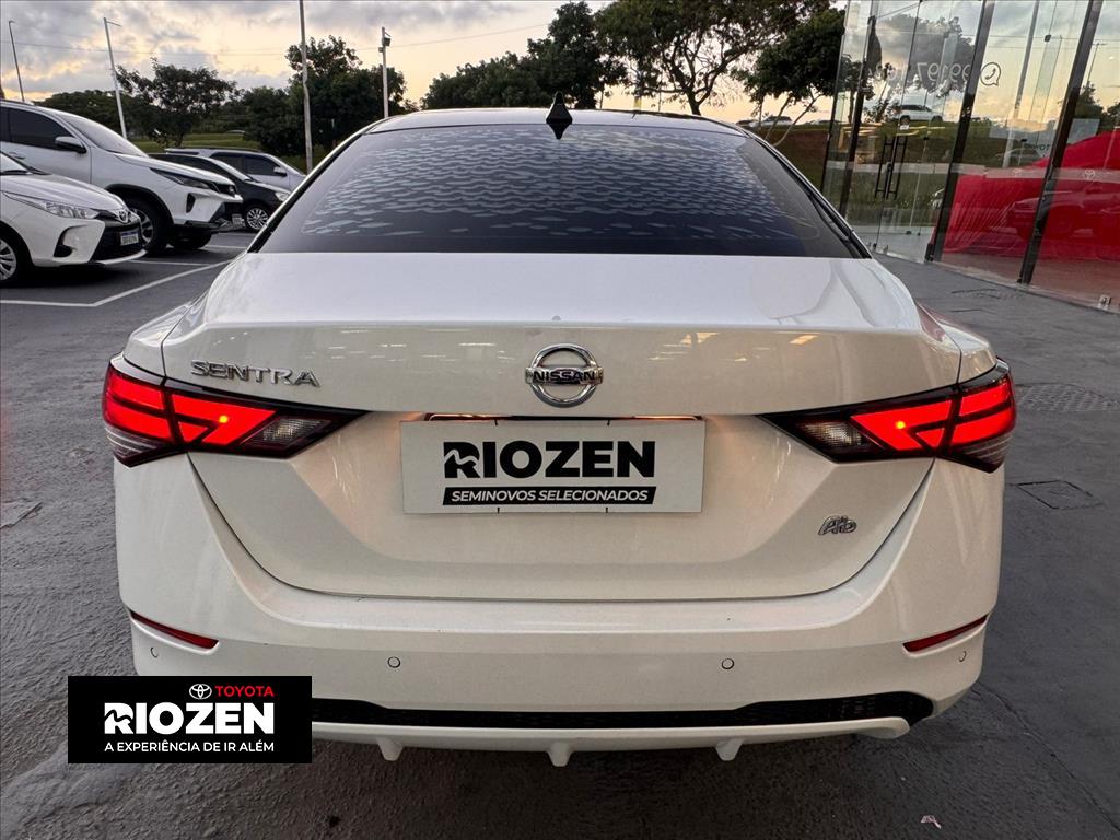 Nissan SENTRA 2024