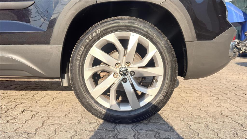 TAOS 1.4 250 TSI TOTAL FLEX COMFORTLINE AUTOMÁTICO8