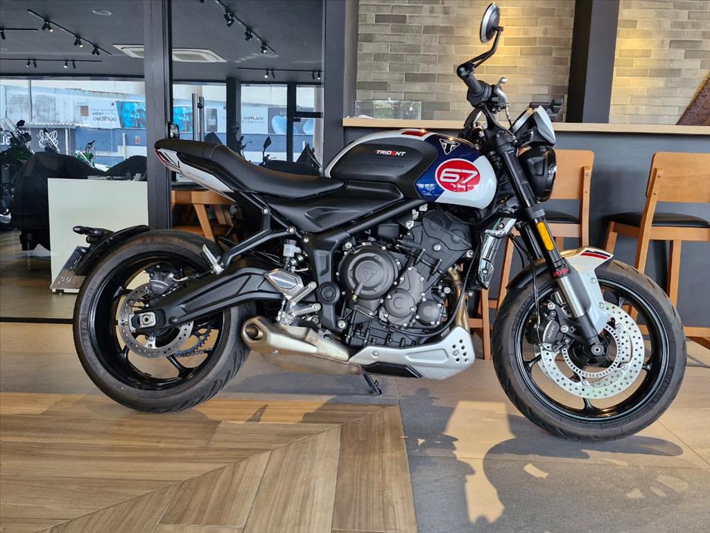 TRIUMPH-TRIDENT-660 TRIPLE TRIBUTE EDITION