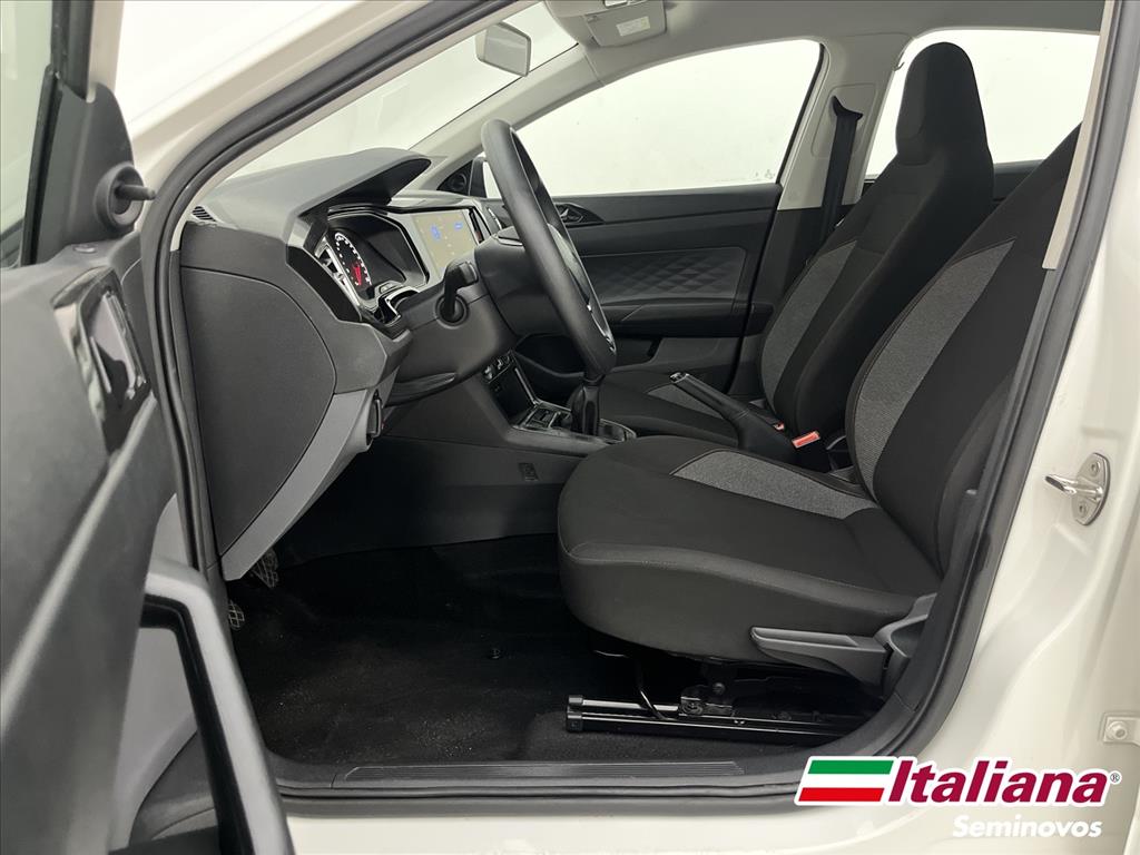 POLO 1.0 MPI TRACK MANUAL12