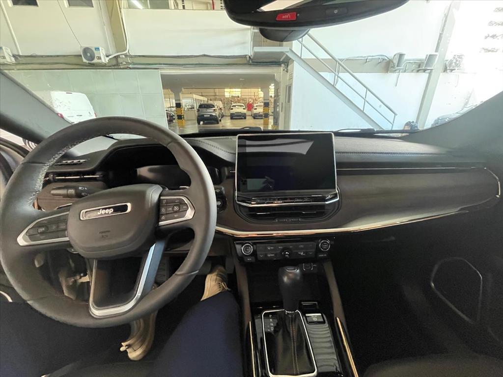 COMMANDER 1.3 T270 TURBO FLEX OVERLAND AT67