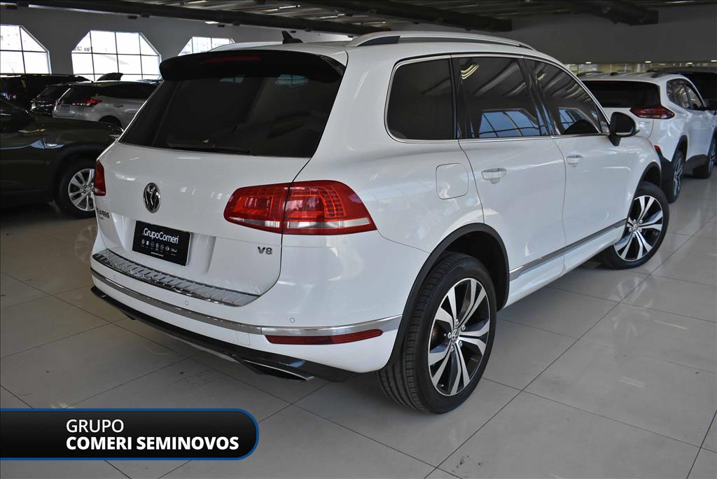 TOUAREG 4.2 R LINE V8 32V GASOLINA 4P TIPTRONIC1
