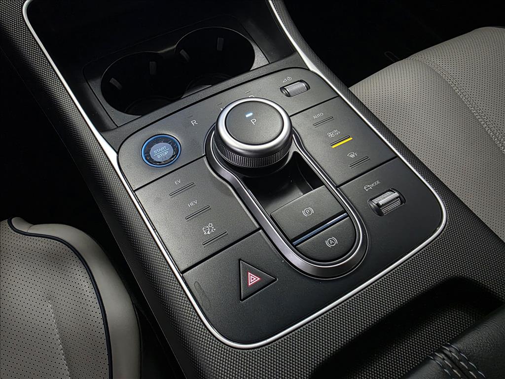 KING 1.5 DM-I PHEV GS AUTOMÁTICO11