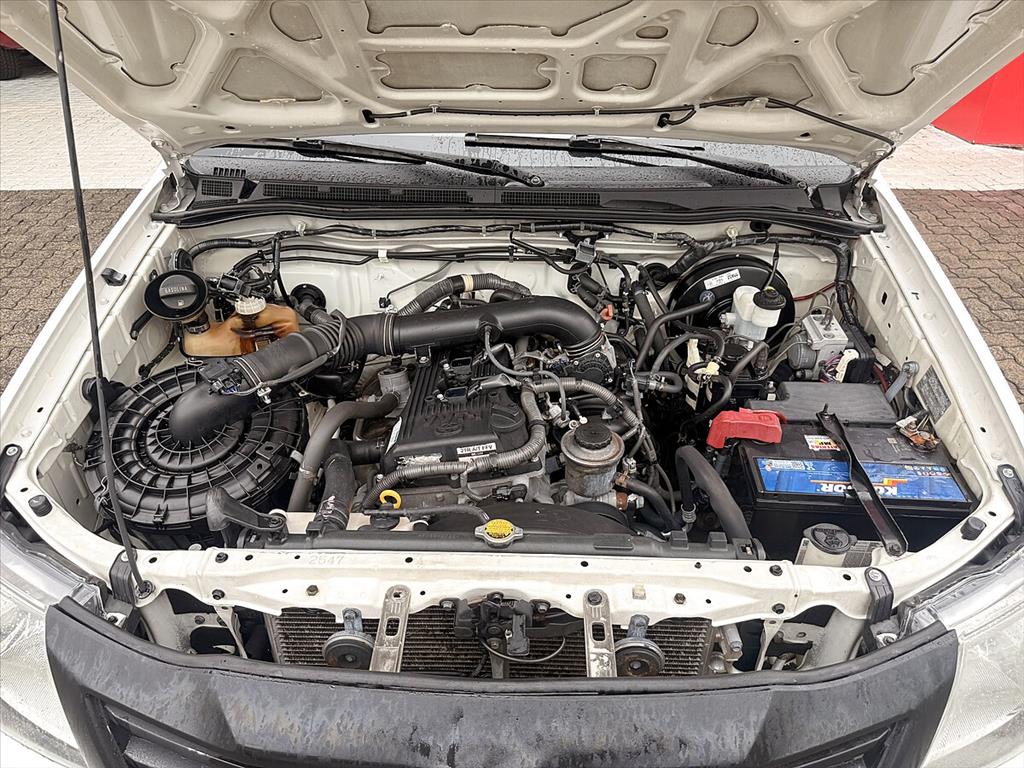Toyota Hilux - 2.7 SR 4X2 CD 16V FLEX 4P AUTOMÁTICO