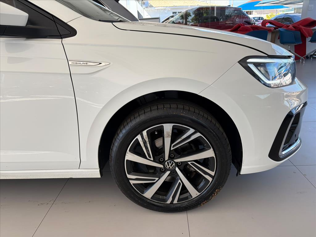 VIRTUS 1.0 200 TSI HIGHLINE AUTOMÁTICO4