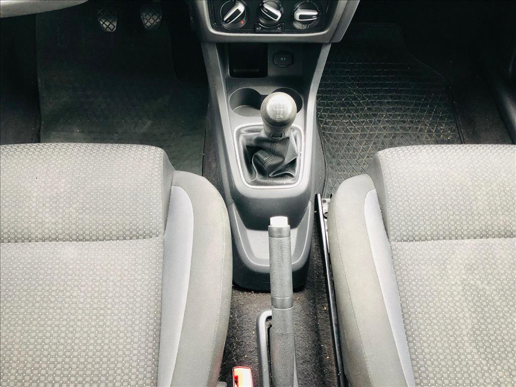 FOX 1.6 MSI TRENDLINE 8V FLEX 4P MANUAL12