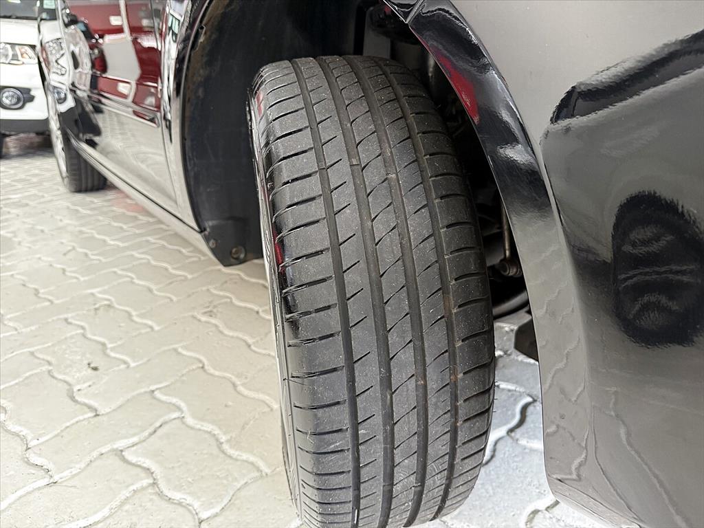 Volkswagen Fox - 1.6 MI 8V FLEX 4P MANUAL