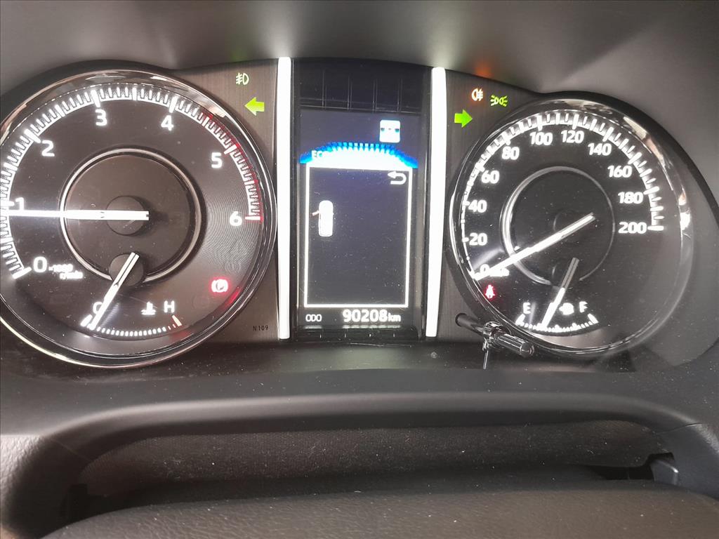 HILUX SW4 2.8 D-4D TURBO DIESEL DIAMOND 7L 4X4 AUTOMÁTICO9