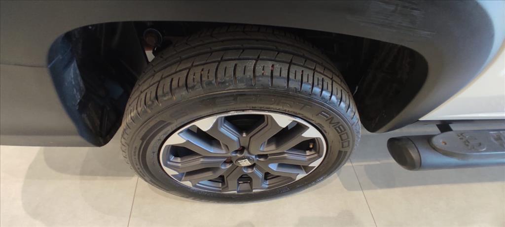 STRADA 1.0 TURBO 200 FLEX ULTRA CD CVT13