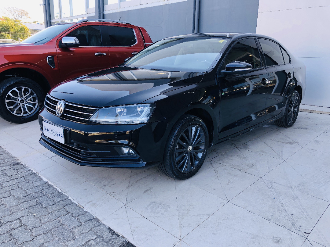 JETTA 1.4 16V TSI COMFORTLINE GASOLINA 4P TIPTRONIC JETTA 1.4 16V TSI COMFORTLINE GASOLINA 4P TIPTRONIC