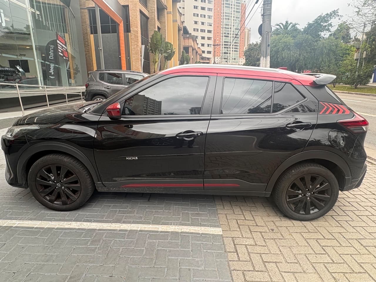 KICKS 1.6 16V FLEXSTART XPLAY XTRONIC11