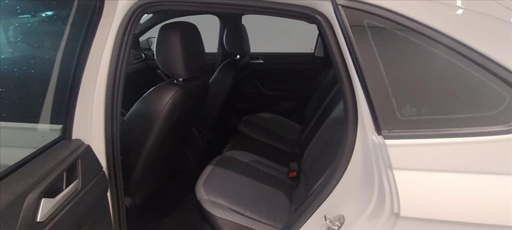 NIVUS 1.0 200 TSI TOTAL FLEX HIGHLINE AUTOMÁTICO10