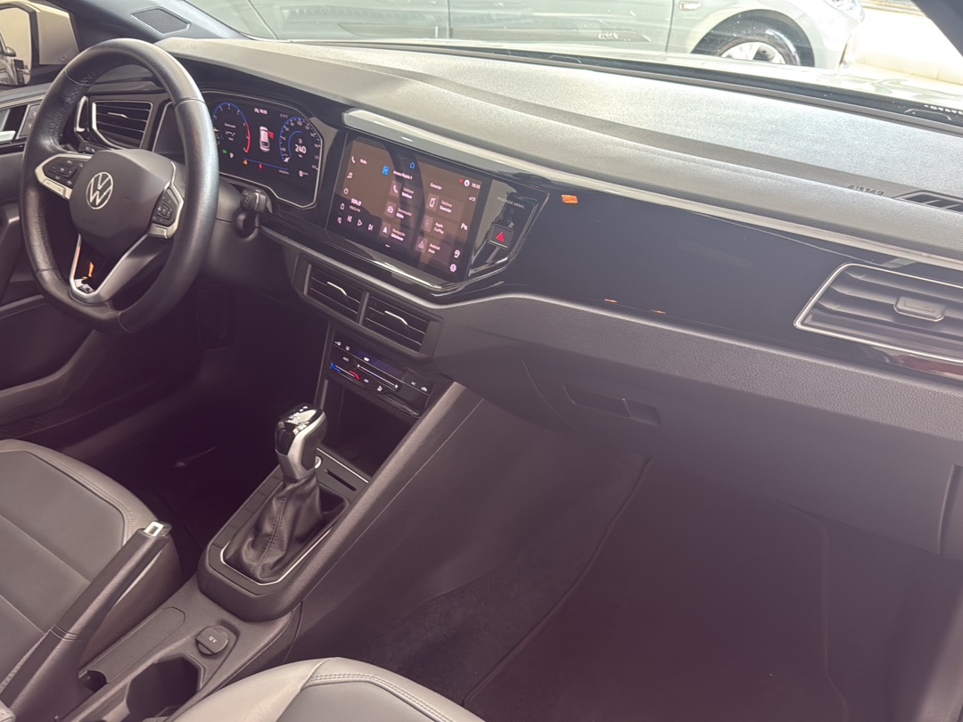 NIVUS 1.0 200 TSI TOTAL FLEX HIGHLINE AUTOMÁTICO10