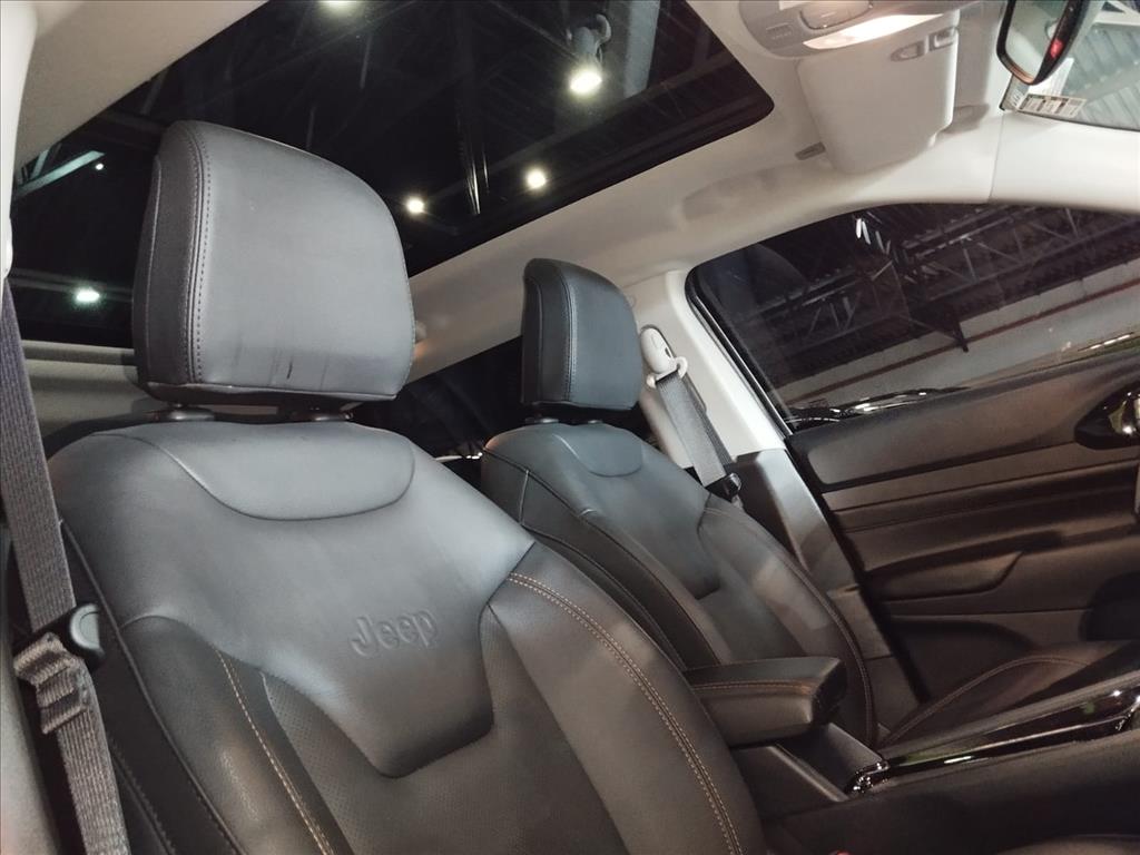 COMPASS 1.3 T270 TURBO FLEX LIMITED AT68