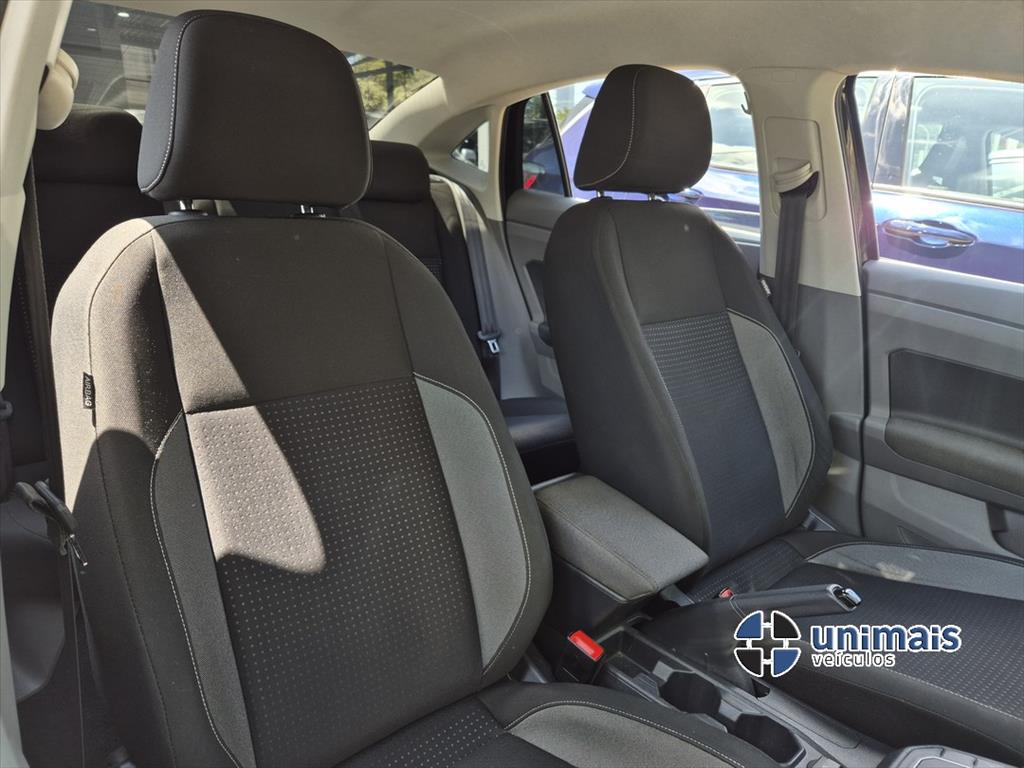 VOLKSWAGEN VIRTUS 1.0 200 TSI COMFORTLINE AUTOMÁTICO — foto 17