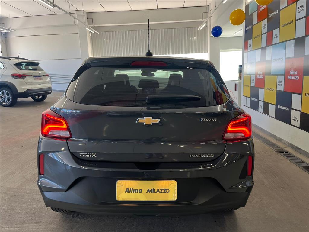 ONIX 1.0 TURBO FLEX PREMIER AUTOMÁTICO4