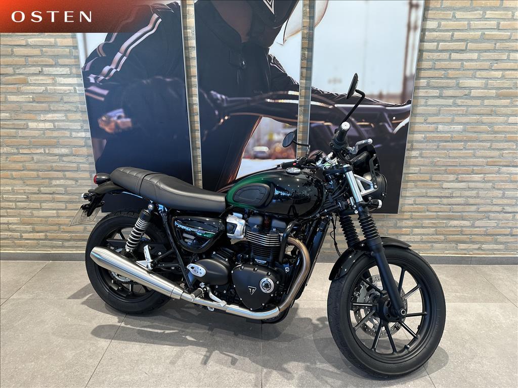 TWIN 900