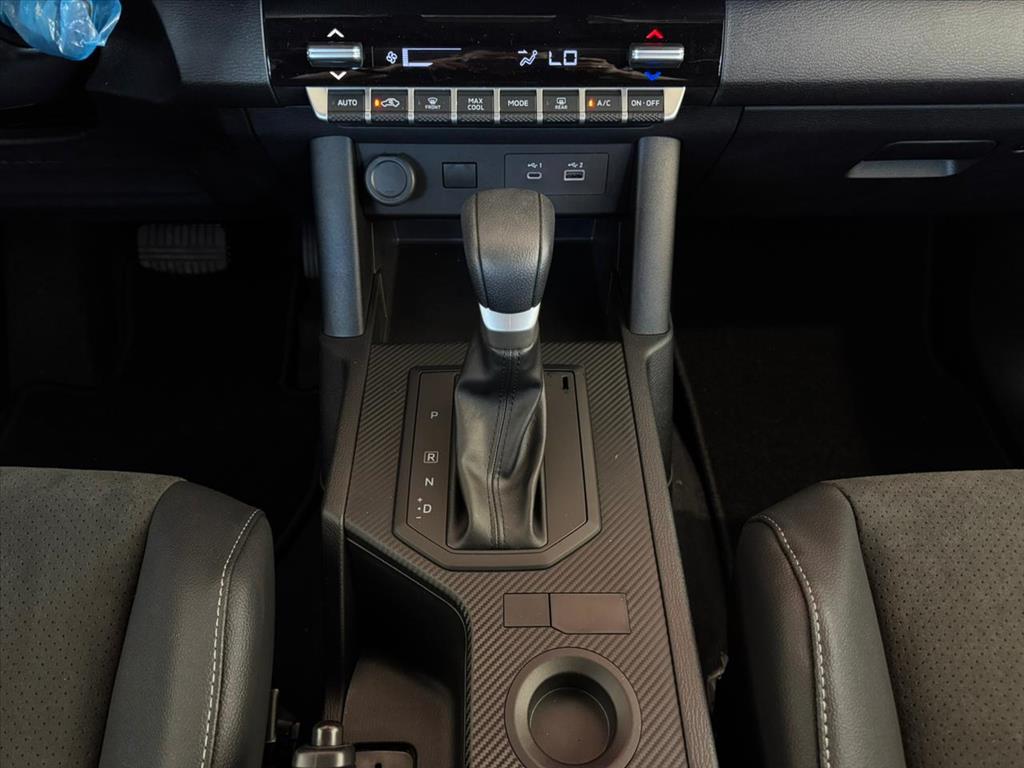 Mitsubishi-TRITON-2.4 BITURBO DIESEL CD TARMAC 4X2 AUTOMÁTICO