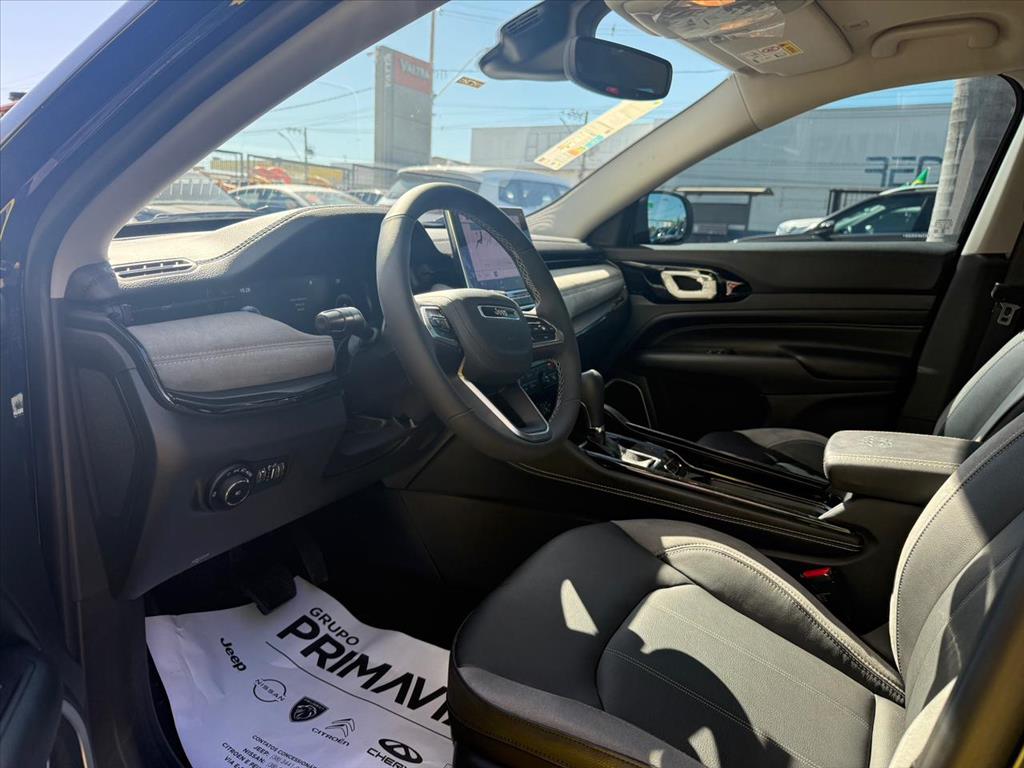 COMMANDER 1.3 T270 TURBO FLEX LIMITED AT63