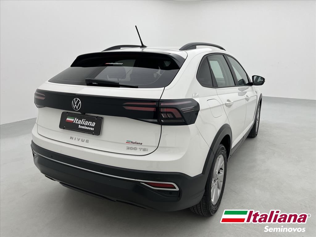 NIVUS 1.0 200 TSI TOTAL FLEX COMFORTLINE AUTOMÁTICO4