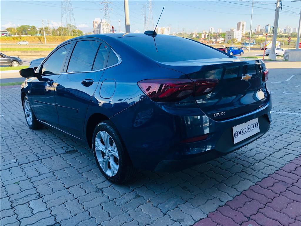 ONIX PLUS 1.0 TURBO FLEX PREMIER AUTOMÁTICO5