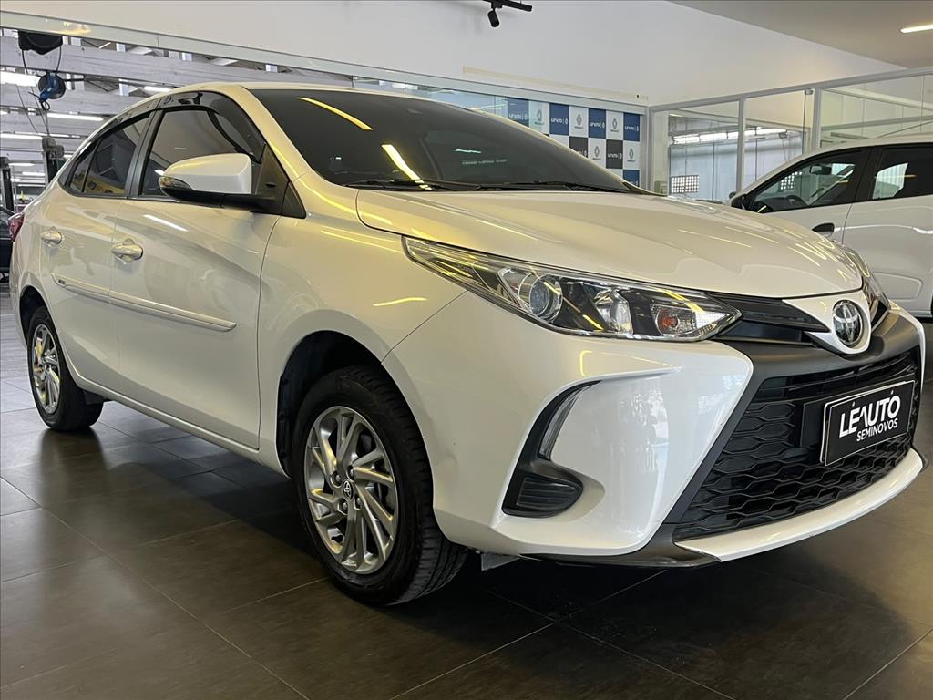 YARIS 1.5 16V FLEX XLS MULTIDRIVE1
