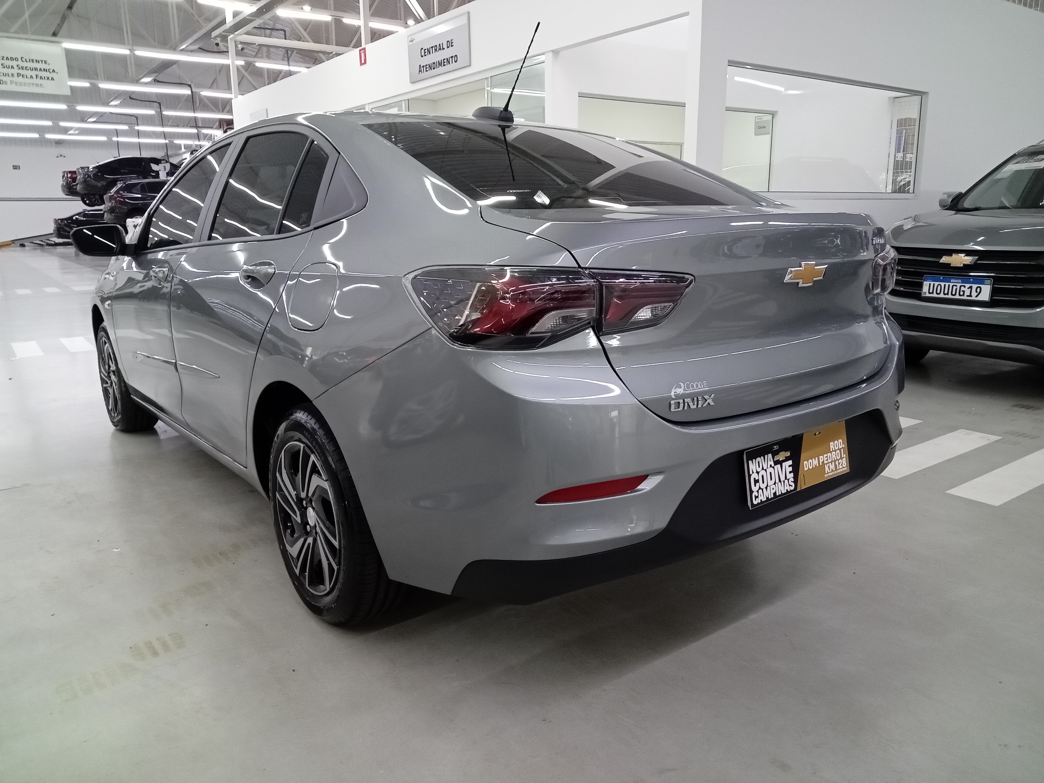 ONIX PLUS 1.0 TURBO ETANOL ECO AUTOMÁTICO3