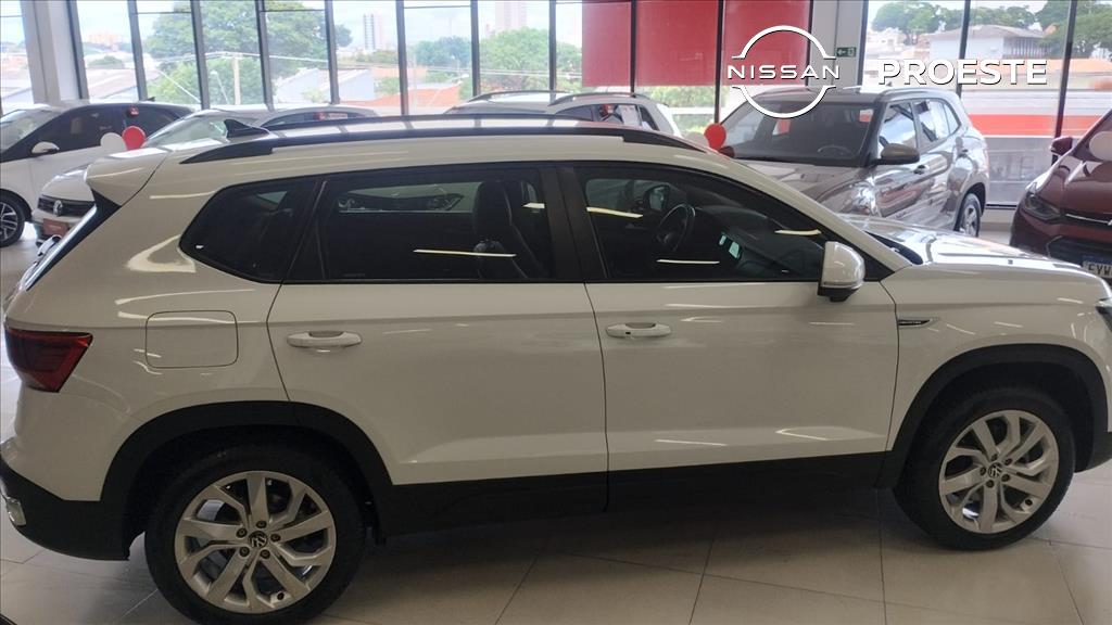 TAOS 1.4 250 TSI TOTAL FLEX COMFORTLINE AUTOMÁTICO5
