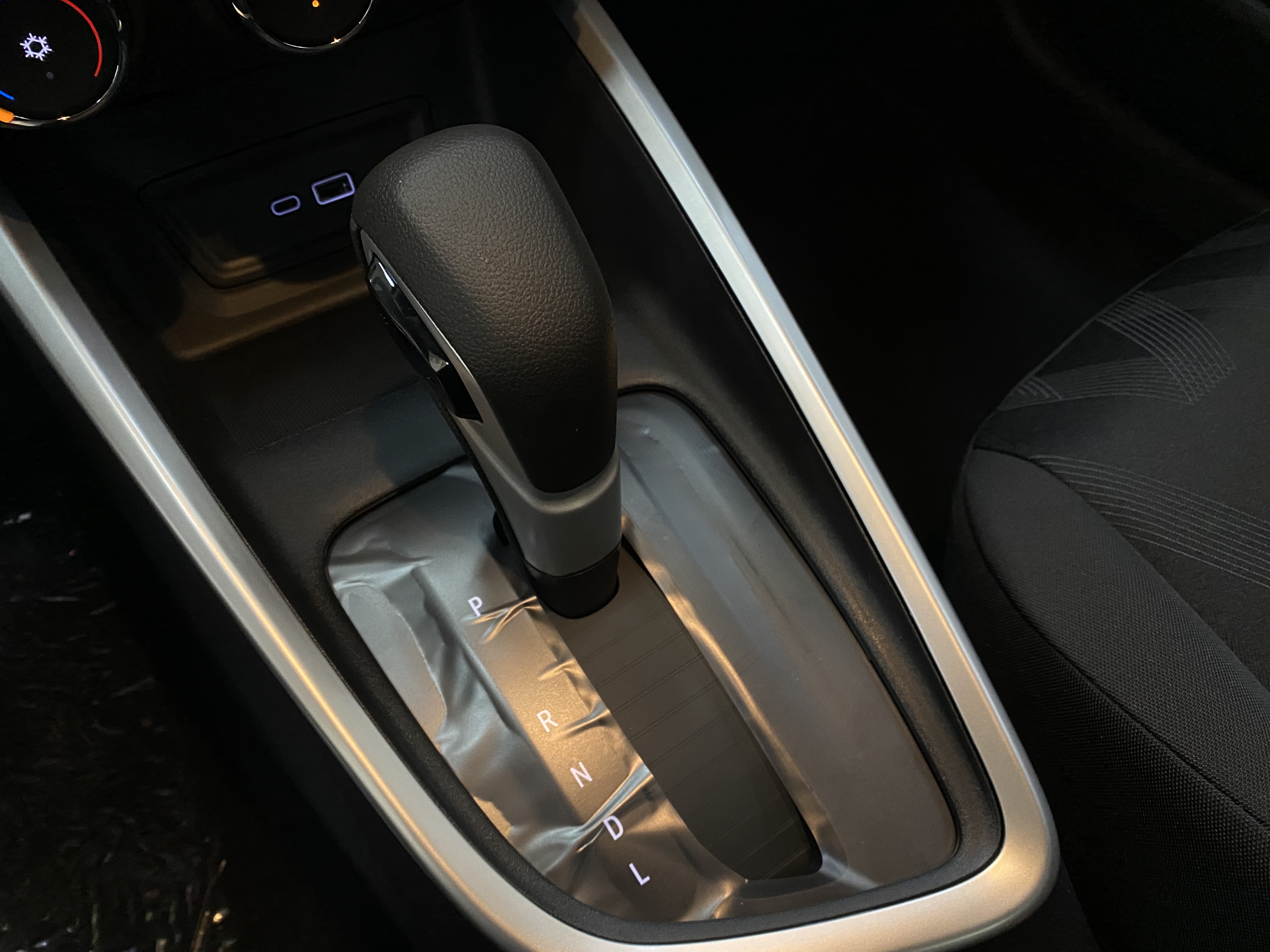 ONIX PLUS 1.0 TURBO ETANOL ECO AUTOMÁTICO7