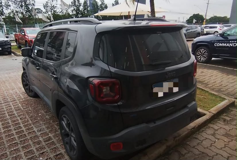 RENEGADE 1.8 16V FLEX LONGITUDE 4P AUTOMÁTICO6