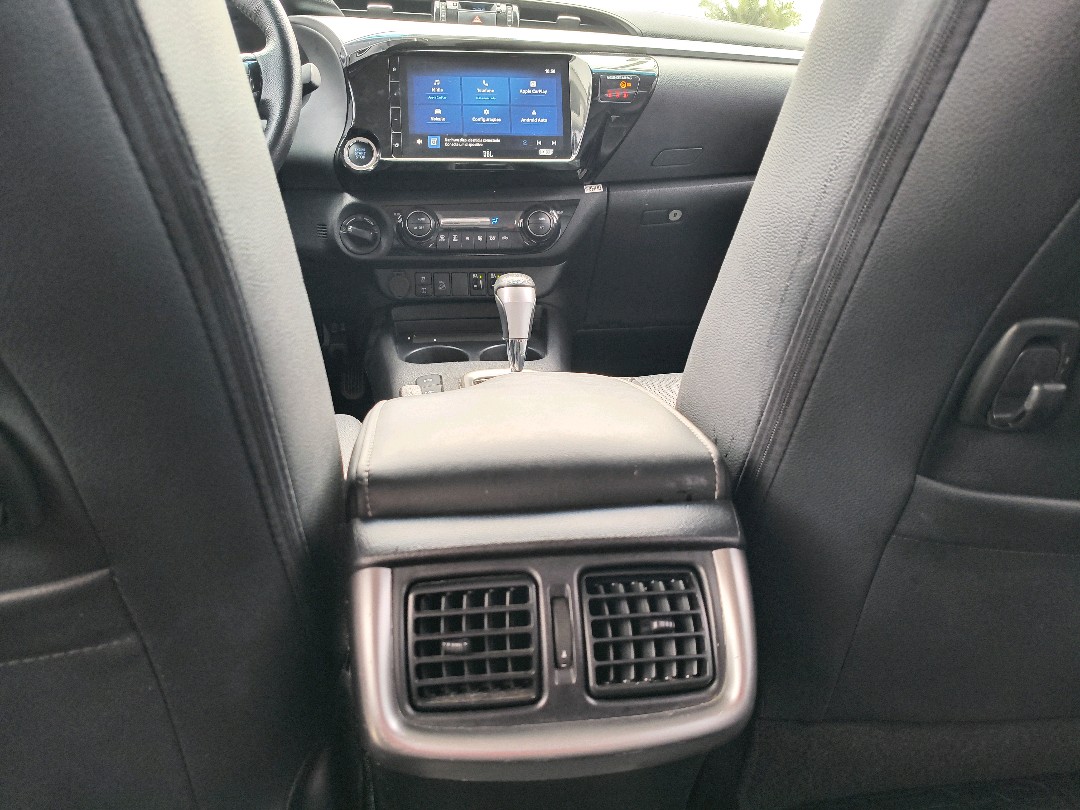 HILUX 2.8 D-4D TURBO DIESEL CD SRX 4X4 AUTOMÁTICO7