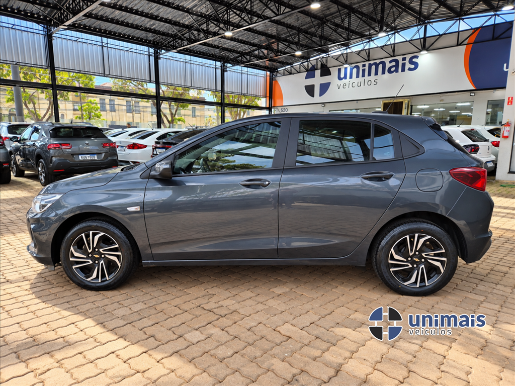 CHEVROLET ONIX 1.0 FLEX LT MANUAL — foto 9