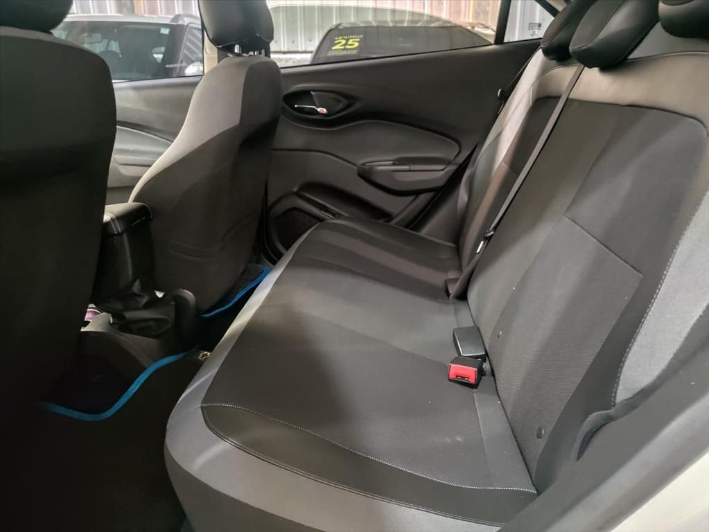 ONIX 1.4 MPFI ACTIV 8V FLEX 4P AUTOMÁTICO7